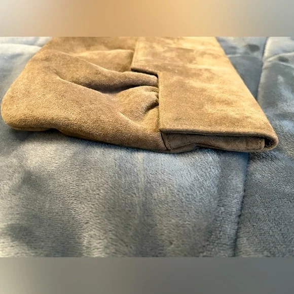VTG Ruth Saltz Taupe/ Tan Suede Clutch with Snap Closure 13.5” x 7.5” - Picture 10 of 14